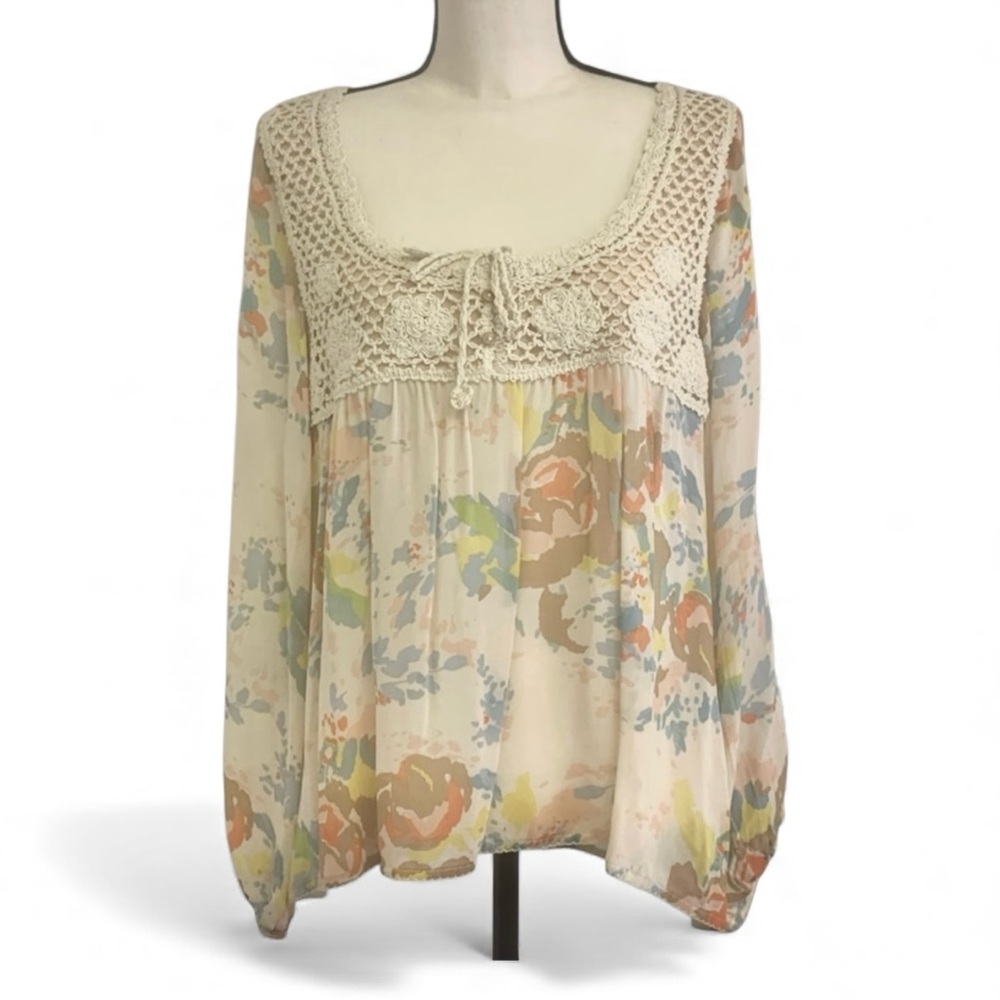 Sanctuary Boho Crochet Floral Blouse – Size Medium